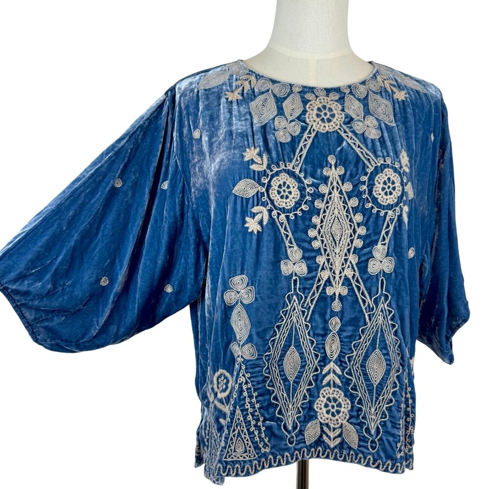 Johnny Was Liona Velvet Embroidered Blouse 3/4 Sleeves Light Blue Peasant Top M